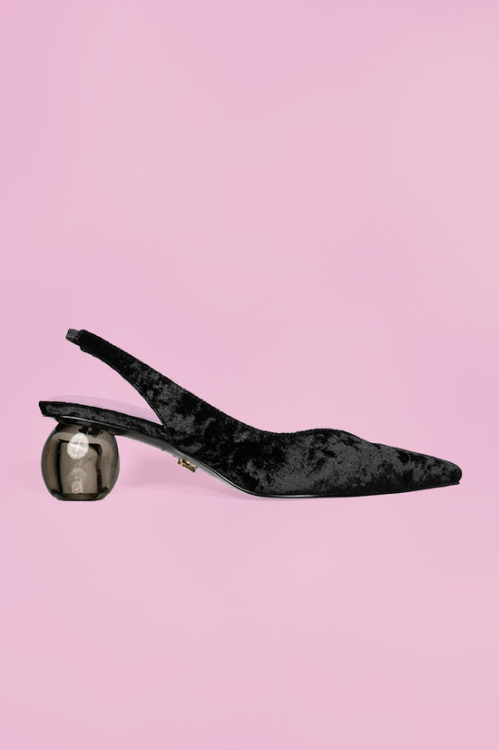 Court Me (Limited Edition)